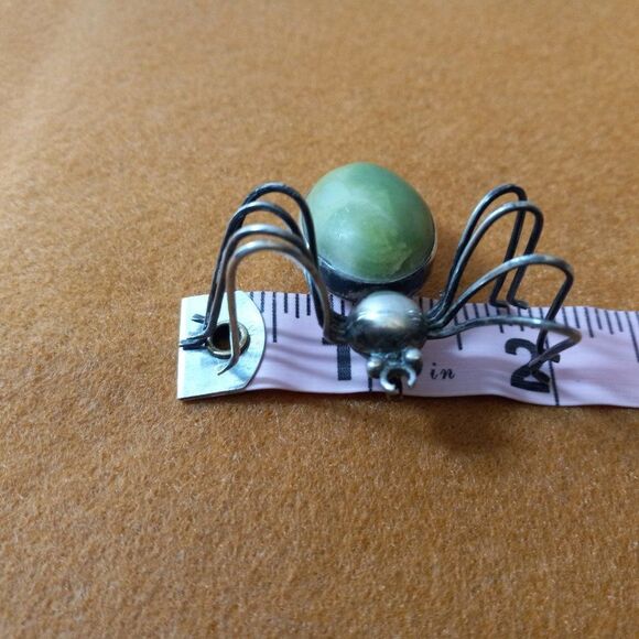 Silver Handmade Lg Green Cabochon Spider Brooch Countrycore Cottagecore Unique - Picture 6 of 8